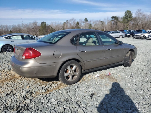 2003 Ford Taurus SES Standard with VIN 1FAFP55213A187136, listed as a Copart auction lot 45276245 with 133,415 mi miles and Salvage Title. Bid and sale history available at carsss.com. Image 3.