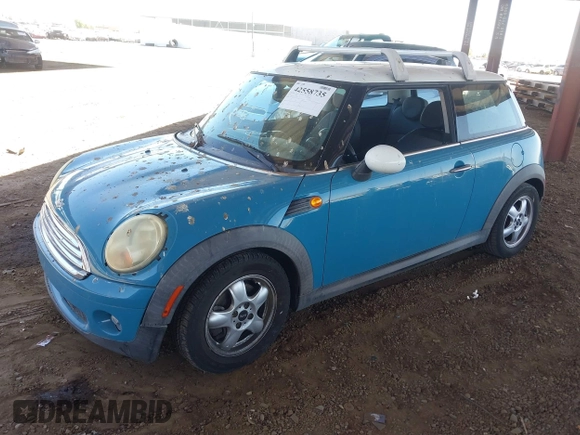 2008 MINI Hardtop with VIN WMWMF33538TU66389, listed as a IAAI auction lot 42558735 with 151,041 mi miles and . Bid and sale history available at DreamBid. Image 2.