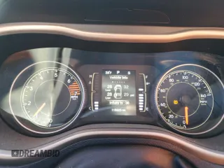 2016 Jeep Cherokee Altitude with VIN 1C4PJMAB8GW112362, listed as a Copart auction lot 82897994 with 115,625 mi miles and Salvage title. Bid and sale history available at DreamBid. Image 9.