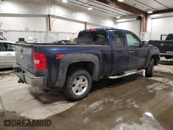 2010 Chevrolet Silverado 1500 LT with VIN 1GCSKSE39AZ163289, listed as a Copart auction lot 45321455 with 160,999 mi miles and Non Repairable. Bid and sale history available at DreamBid. Image 3.