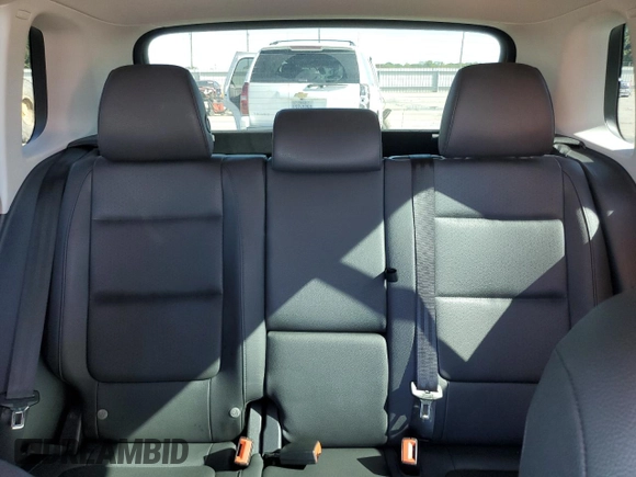 2017 Volkswagen Tiguan S with VIN WVGAV7AX3HK008793, listed as a Copart auction lot 54086385 with 82,400 mi miles and Salvage Title. Bid and sale history available at DreamBid. Image 10.
