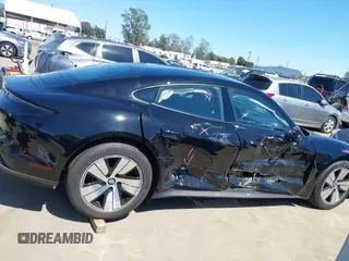 2023 Porsche Taycan z VIN WP0AA2Y19PSA14314, wystawiony jako IAAI lot #42207002 z przebiegiem 6582 mil mil oraz . Historia ofert i sprzedaży dostępna na DreamBid. Obrazek 13.