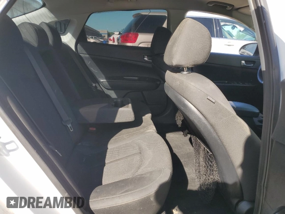 2019 Kia Optima LX z VIN 5XXGT4L30KG312534, wystawiony jako Copart lot #56564075 z przebiegiem 111 012 mil mil oraz Szkoda całkowita • Salvage title. Historia ofert i sprzedaży dostępna na DreamBid. Obrazek 10.