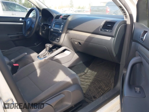 2009 Volkswagen Rabbit S с VIN WVWDA71K09W113786, выставлен на аукционе IAAI как лот 41895264 с пробегом 135 723 миль миль и . История ставок и продаж доступна на DreamBid. Изображение 5.