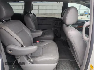 2010 Toyota Sienna XLE with VIN 5TDDK4CC5AS032076, listed as a Copart auction lot 57675555 with 210,252 mi miles and Clean title. Bid and sale history available at DreamBid. Image 11.