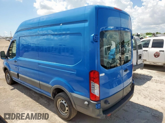 2015 Ford Transit with VIN 1FTYR2XM4FKA62205, listed as a Copart auction lot 62559055 with 184,908 mi miles and Clean title. Bid and sale history available at DreamBid. Image 2.
