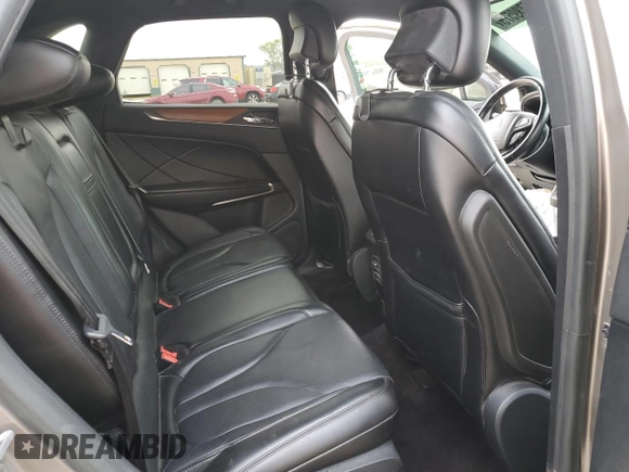2017 Lincoln MKC Reserve with VIN 5LMCJ3D91HUL35558, listed as a Copart auction lot 53739575 with 188,577 mi miles and Salvage title. Bid and sale history available at DreamBid. Image 11.