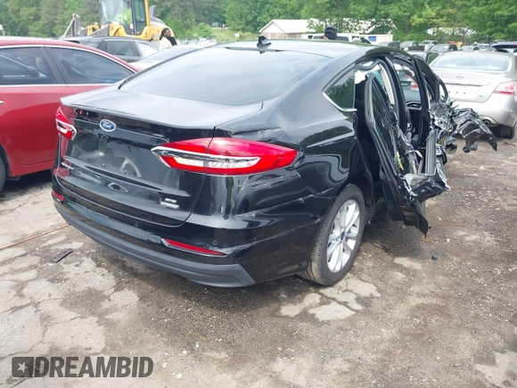 2020 Ford Fusion SE with VIN 3FA6P0LU9LR234832, listed as a IAAI auction lot 42092141 with 54,866 mi miles and . Bid and sale history available at carsss.com. Image 4.