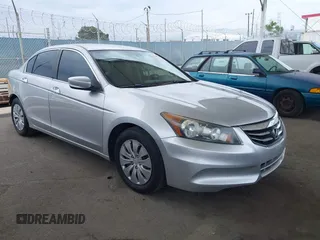 2011 Honda Accord LX z VIN 1HGCP2F33BA138328, wystawiony jako IAAI lot #42381833 z przebiegiem 146 867 mil mil oraz . Historia ofert i sprzedaży dostępna na DreamBid. Obrazek 1.