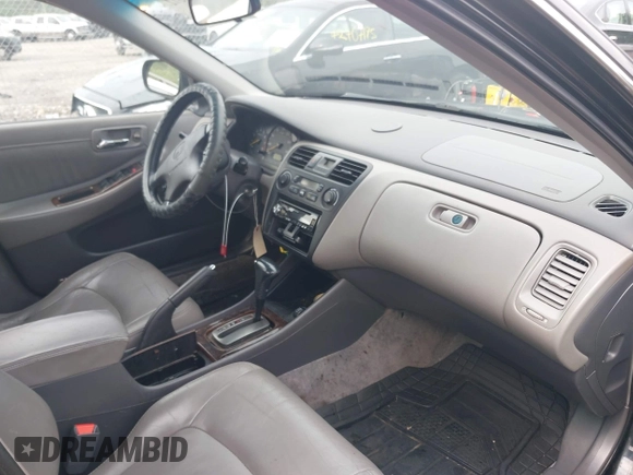 2001 Honda Accord EX z VIN 1HGCG16541A026499, wystawiony jako IAAI lot #42411572 z przebiegiem 195 960 mil mil oraz . Historia ofert i sprzedaży dostępna na DreamBid. Obrazek 5.