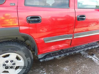 2005 Chevrolet Tahoe Z71 z VIN 1GNEC13T35R253610, wystawiony jako IAAI lot #41876001 z przebiegiem 248 743 mil mil oraz . Historia ofert i sprzedaży dostępna na DreamBid. Obrazek 18.