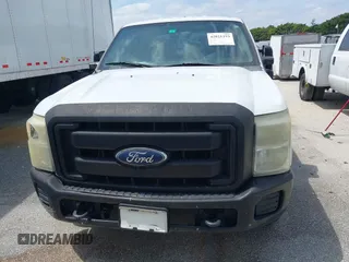 2011 Ford Super Duty F-250 SRW XL with VIN 1FT7W2A68BEB42288, listed as a IAAI auction lot 42021193 with 262,801 mi miles. Bid and sale history available at carsss.com. Image 12.