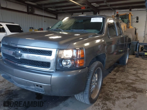 2007 Chevrolet Silverado 1500 Work Truck with VIN 2GCEC19C771599896, listed as a IAAI auction lot 41992728 with 215,375 mi miles and . Bid and sale history available at DreamBid. Image 18.