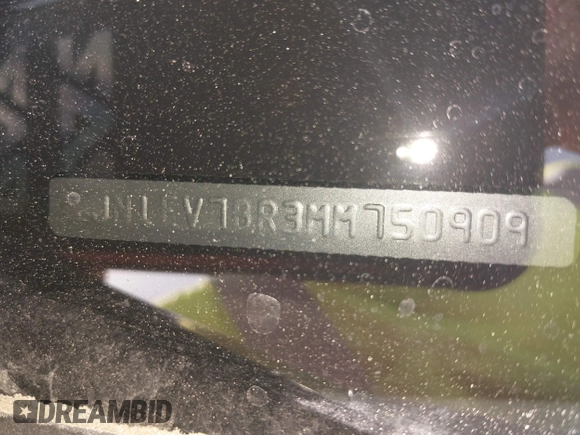 2021 Infiniti Q50 Luxe with VIN JN1EV7BR3MM750909, listed as a IAAI auction lot 41791956 with 42,843 mi miles and . Bid and sale history available at carsss.com. Image 9.
