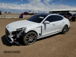 2022 Genesis G70 2.0T z VIN KMTG34TA6NU088944, wystawiony jako Copart lot #55009555 z przebiegiem 33 127 mil mil oraz Szkody całkowita. Historia ofert i sprzedaży dostępna na DreamBid. Obrazek 1.