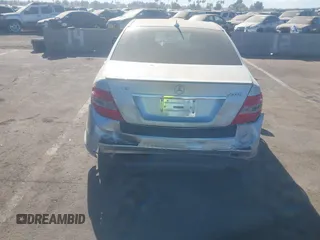 2009 Mercedes-Benz C-Class 3.5L Sport with VIN WDDGF56XX9R049848, listed as a IAAI auction lot 41263587 with 96,743 mi miles. Bid and sale history available at carsss.com. Image 6.