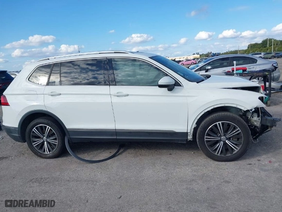 2019 Volkswagen Tiguan SE with VIN 3VV3B7AX9KM067418, listed as a IAAI auction lot 41434045 with 96,968 mi miles. Bid and sale history available at carsss.com. Image 12.