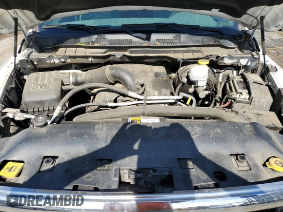 2018 Ram 1500 Tradesman z VIN 3C6JR6DT7JG304609, wystawiony jako Copart lot #55684295 z przebiegiem 73 075 mil mil oraz Szkoda całkowita • Salvage title. Historia ofert i sprzedaży dostępna na DreamBid. Obrazek 11.