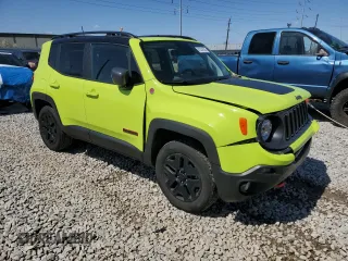 2018 Jeep Renegade Trailhawk with VIN ZACCJBCB0JPH49959, listed as a Copart auction lot 51521625 with 37,152 mi miles and Salvage Title. Bid and sale history available at carsss.com. Image 4.