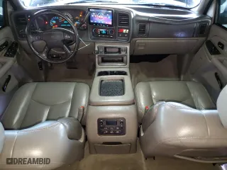 2005 Chevrolet Tahoe Z71 with VIN 1GNEK13T65R273062, listed as a Copart auction lot 81845244 with 193,207 mi miles and Salvage Title. Bid and sale history available at carsss.com. Image 8.