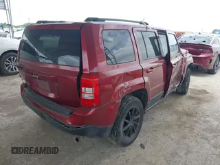 2016 Jeep Patriot Sport z VIN 1C4NJPBA7GD588872, wystawiony jako IAAI lot #42139709 z przebiegiem 152 543 mil mil oraz . Historia ofert i sprzedaży dostępna na DreamBid. Obrazek 4.
