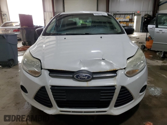 2012 Ford Focus S with VIN 1FAHP3E21CL410972, listed as a Copart auction lot 51037015 with 220,699 mi miles and Salvage Title. Bid and sale history available at DreamBid. Image 5.