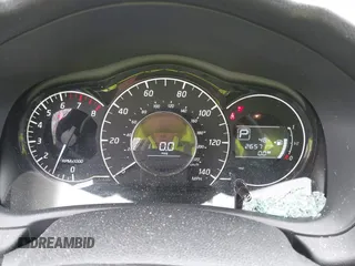 2015 Nissan Note S Plus z VIN 3N1CE2CP2FL400790, wystawiony jako IAAI lot #41825865 z przebiegiem 26 571 mil mil oraz . Historia ofert i sprzedaży dostępna na DreamBid. Obrazek 7.