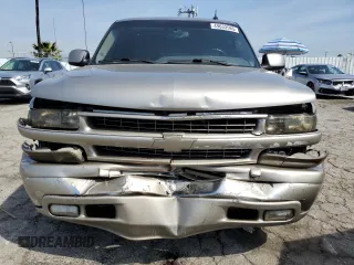 2003 Chevrolet Tahoe LS with VIN 1GNEC13TX3R299948, listed as a Copart auction lot 49633585 with 264,073 mi miles and Salvage Title. Bid and sale history available at carsss.com. Image 5.
