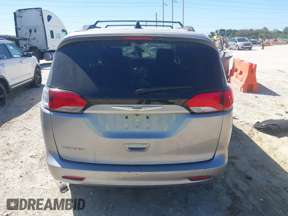 2021 Chrysler Voyager LXi z VIN 2C4RC1DG3MR520653, wystawiony jako IAAI lot #41724784 z przebiegiem 139 193 mil mil oraz . Historia ofert i sprzedaży dostępna na DreamBid. Obrazek 16.