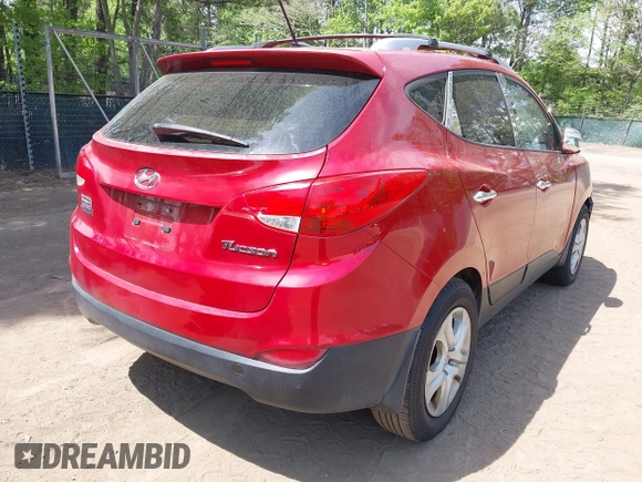2013 Hyundai Tucson GLS with VIN KM8JU3AC9DU699108, listed as a IAAI auction lot 42105660 with 144,703 mi miles. Bid and sale history available at carsss.com. Image 4.