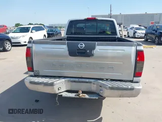 2004 Nissan Frontier XE z VIN 1N6DD26T74C456243, wystawiony jako IAAI lot #42254358 z przebiegiem 217 583 mil mil oraz . Historia ofert i sprzedaży dostępna na DreamBid. Obrazek 17.