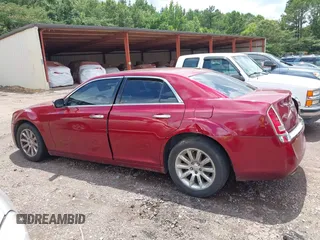 2014 Chrysler 300 C z VIN 2C3CCAEG3EH379888, wystawiony jako IAAI lot #42508878 z przebiegiem 256 320 mil mil oraz . Historia ofert i sprzedaży dostępna na DreamBid. Obrazek 6.