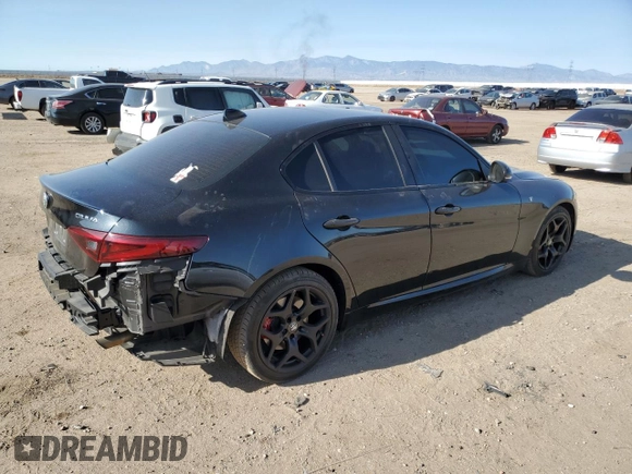 2022 Alfa Romeo Giulia Ti with VIN ZARFAMBN4N7661008, listed as a Copart auction lot 68896384 with 13,697 mi miles and Salvage Title. Bid and sale history available at carsss.com. Image 3.