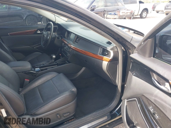 2018 Kia Cadenza Premium with VIN KNALB4J18J5120345, listed as a IAAI auction lot 42079048 with 46,371 mi miles. Bid and sale history available at carsss.com. Image 5.