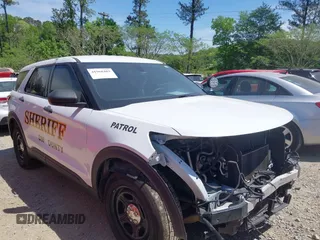 2020 Ford Police Interceptor Utility z VIN 1FM5K8AB3LGC92541, wystawiony jako IAAI lot #41968483 z przebiegiem 82 913 mil mil oraz . Historia ofert i sprzedaży dostępna na DreamBid. Obrazek 13.