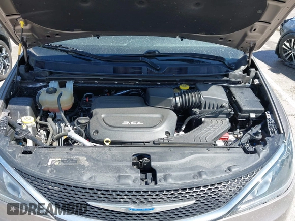 2018 Chrysler Pacifica Touring Plus with VIN 2C4RC1FG4JR306554, listed as a IAAI auction lot 41984255 with 107,109 mi miles and . Bid and sale history available at DreamBid. Image 10.