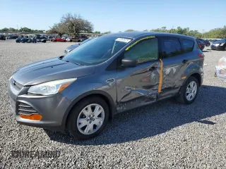 2014 Ford Escape S with VIN 1FMCU0F75EUD22439, listed as a Copart auction lot 52860975 with 148,537 mi miles and Salvage Title. Bid and sale history available at carsss.com. Image 1.