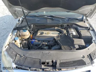 2009 Volkswagen Passat Sedan Komfort with VIN WVWJK73CX9P009421, listed as a Copart auction lot 70830104 with 224,356 mi miles and Salvage Title. Bid and sale history available at carsss.com. Image 11.