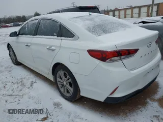 2018 Hyundai Sonata Sport with VIN 5NPE34AF9JH665989, listed as a IAAI auction lot 41621642 with 92,167 mi miles and . Bid and sale history available at carsss.com. Image 3.
