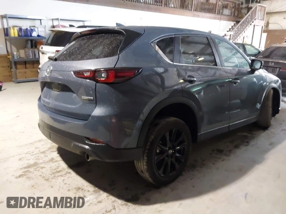 2024 Mazda CX-5 2.5 S Preferred Package with VIN JM3KFBCL8R0501859, listed as a IAAI auction lot 42084980 with 1 mi miles. Bid and sale history available at carsss.com. Image 4.