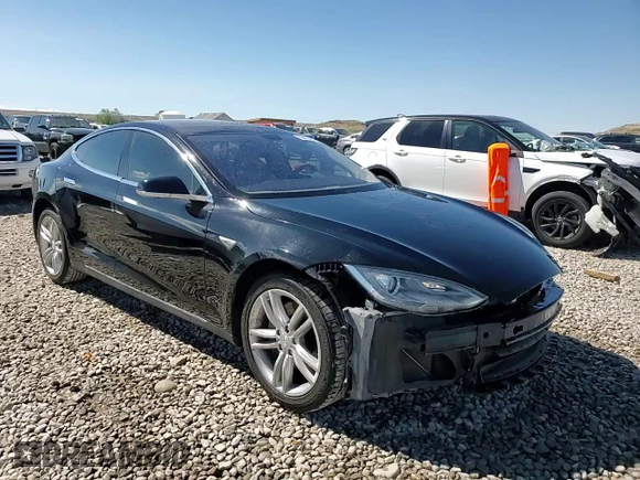 2014 Tesla Model S 60 with VIN 5YJSA1H18EFP34998, listed as a Copart auction lot 55416135 with 229,107 mi miles and Salvage title. Bid and sale history available at DreamBid. Image 13.