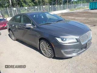 2017 Lincoln MKZ Reserve z VIN 3LN6L5E9XHR619220, wystawiony jako IAAI lot #42245889 z przebiegiem 118 729 mil mil oraz . Historia ofert i sprzedaży dostępna na DreamBid. Obrazek 1.
