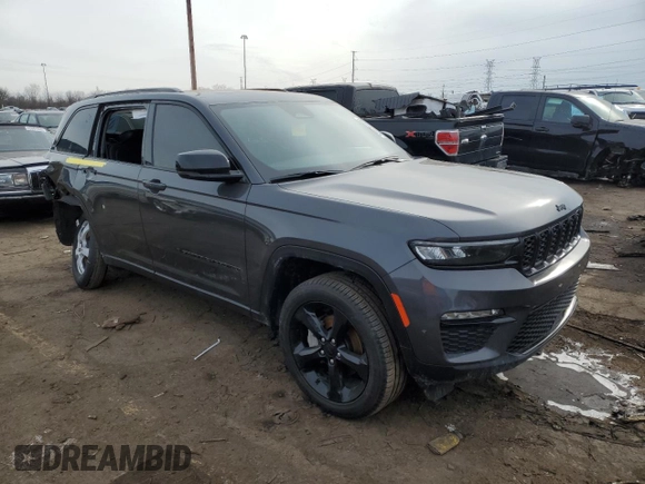 2024 Jeep Grand Cherokee Limited with VIN 1C4RJHBG6RC683993, listed as a Copart auction lot 43528725 with 12,242 mi miles and Clean title. Bid and sale history available at DreamBid. Image 4.