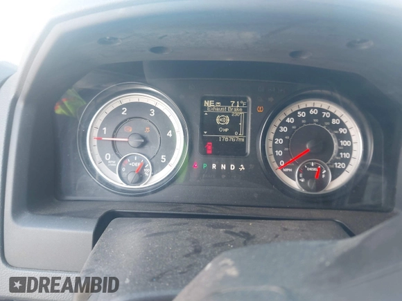 2017 Ram 2500 Big Horn with VIN 3C6UR5DL0HG671269, listed as a IAAI auction lot 41759138 with 178,767 mi miles. Bid and sale history available at carsss.com. Image 7.