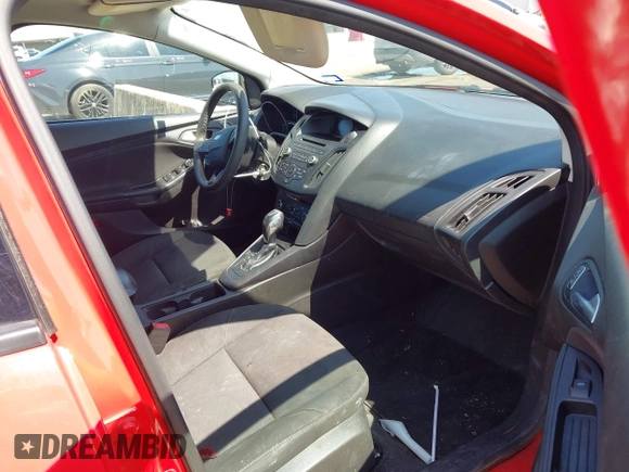 2016 Ford Focus SE with VIN 1FADP3F2XGL205797, listed as a IAAI auction lot 41987209 with 129,042 mi miles. Bid and sale history available at carsss.com. Image 5.