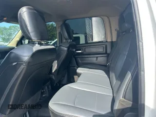 2019 Ram 2500 Tradesman z VIN 3C6UR5CL1KG598096, wystawiony jako IAAI lot #42526471 z przebiegiem 158 362 mil mil oraz . Historia ofert i sprzedaży dostępna na DreamBid. Obrazek 1.