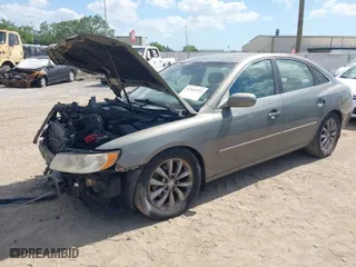 2007 Hyundai Azera SE with VIN KMHFC46F87A174418, listed as a IAAI auction lot 41965732 with 193,164 mi miles. Bid and sale history available at carsss.com. Image 2.