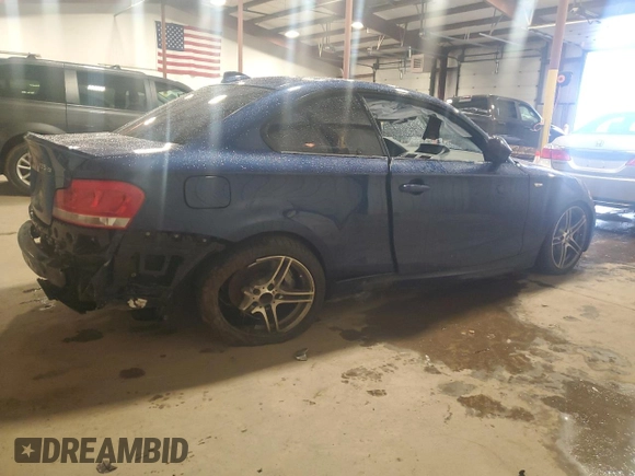 2013 BMW 1 Series 135i with VIN WBAUC9C51DVY60421, listed as a Copart auction lot 52700235 with 90,837 mi miles and Salvage Title. Bid and sale history available at carsss.com. Image 3.