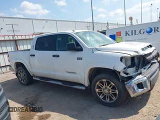 2016 Toyota Tundra SR5 z VIN 5TFDW5F18GX550786, wystawiony jako IAAI lot #42055381 z przebiegiem 168 815 mil mil oraz . Historia ofert i sprzedaży dostępna na DreamBid. Obrazek 13.