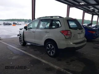 2017 Subaru Forester z VIN JF2SJABC0HH513802, wystawiony jako IAAI lot #42299726 z przebiegiem 168 715 mil mil oraz . Historia ofert i sprzedaży dostępna na DreamBid. Obrazek 3.
